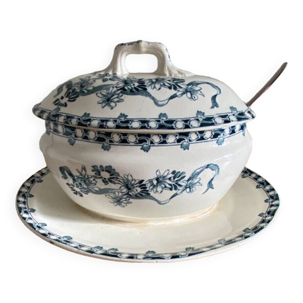 Ancienne sauciere sur dormant avec couvercle longwy pâquerette terre de fer