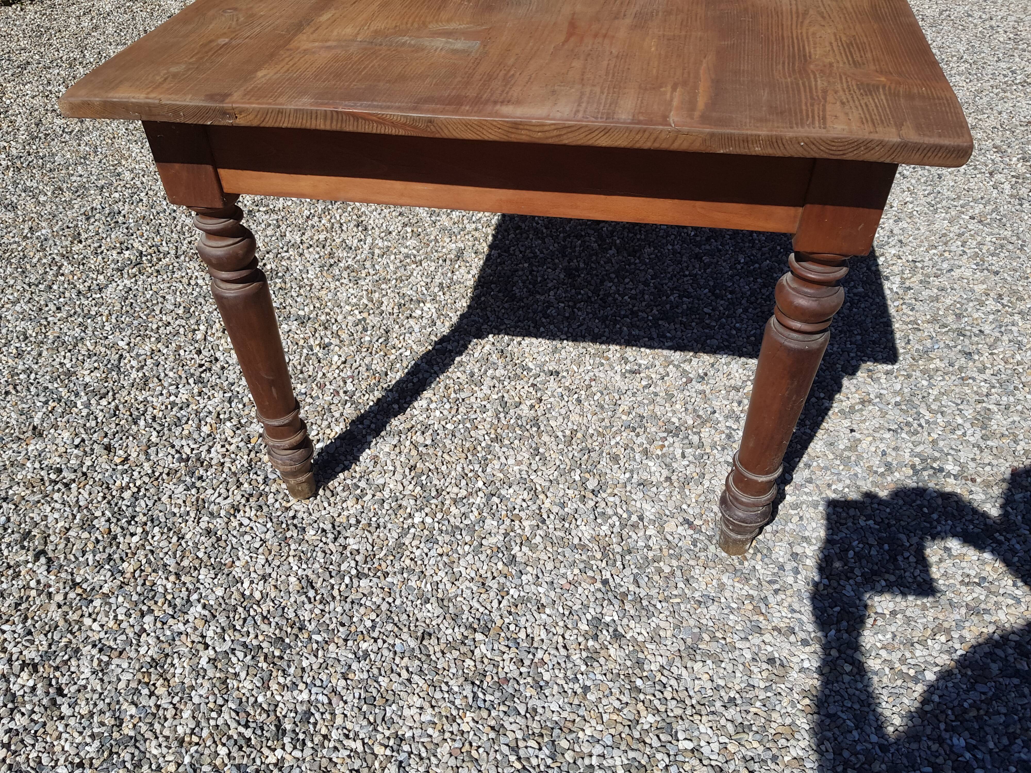 Bistro table