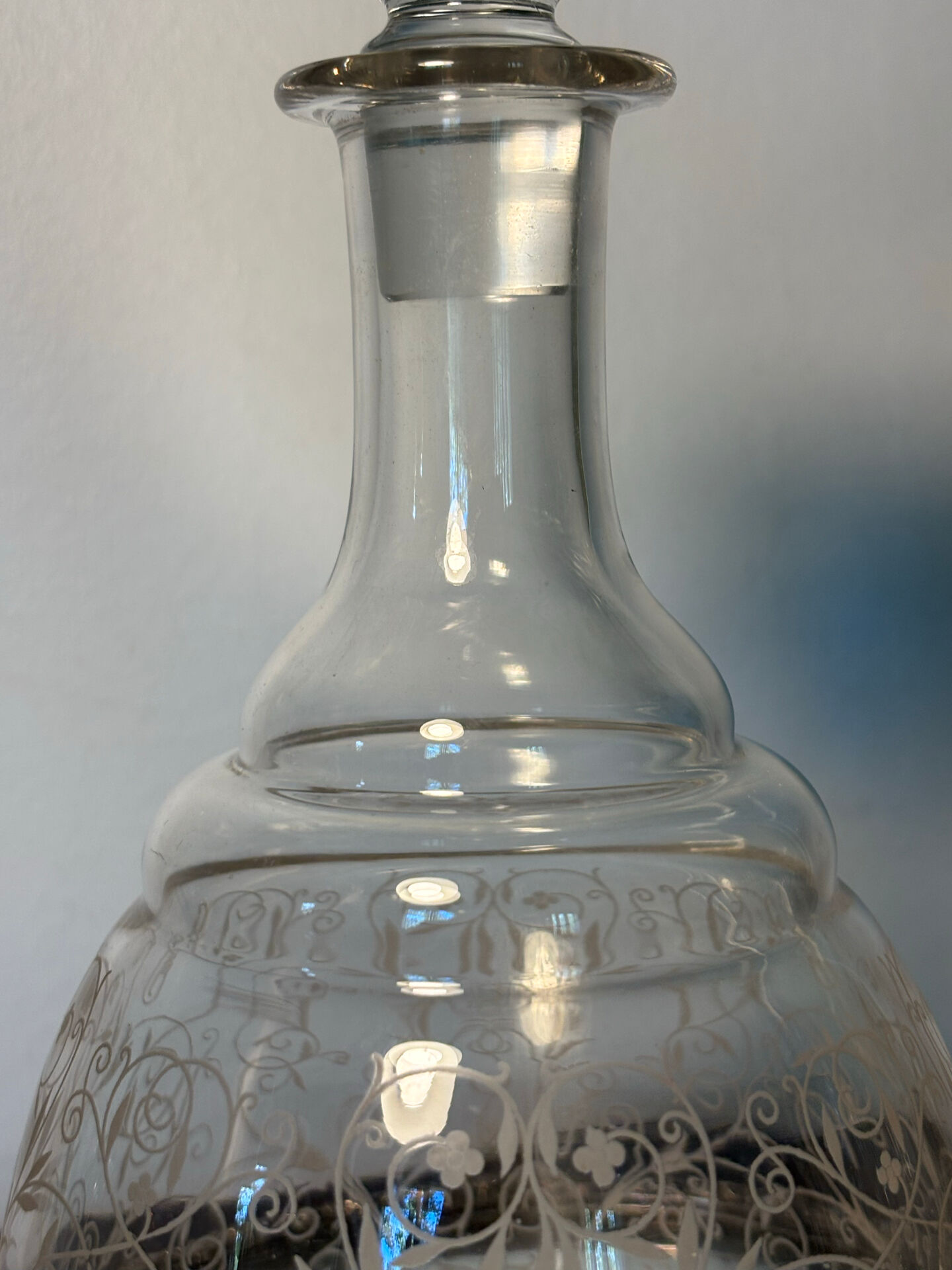 Carafe Baccarat signée