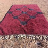 Custom dark red Moroccan rug: 150/250cm