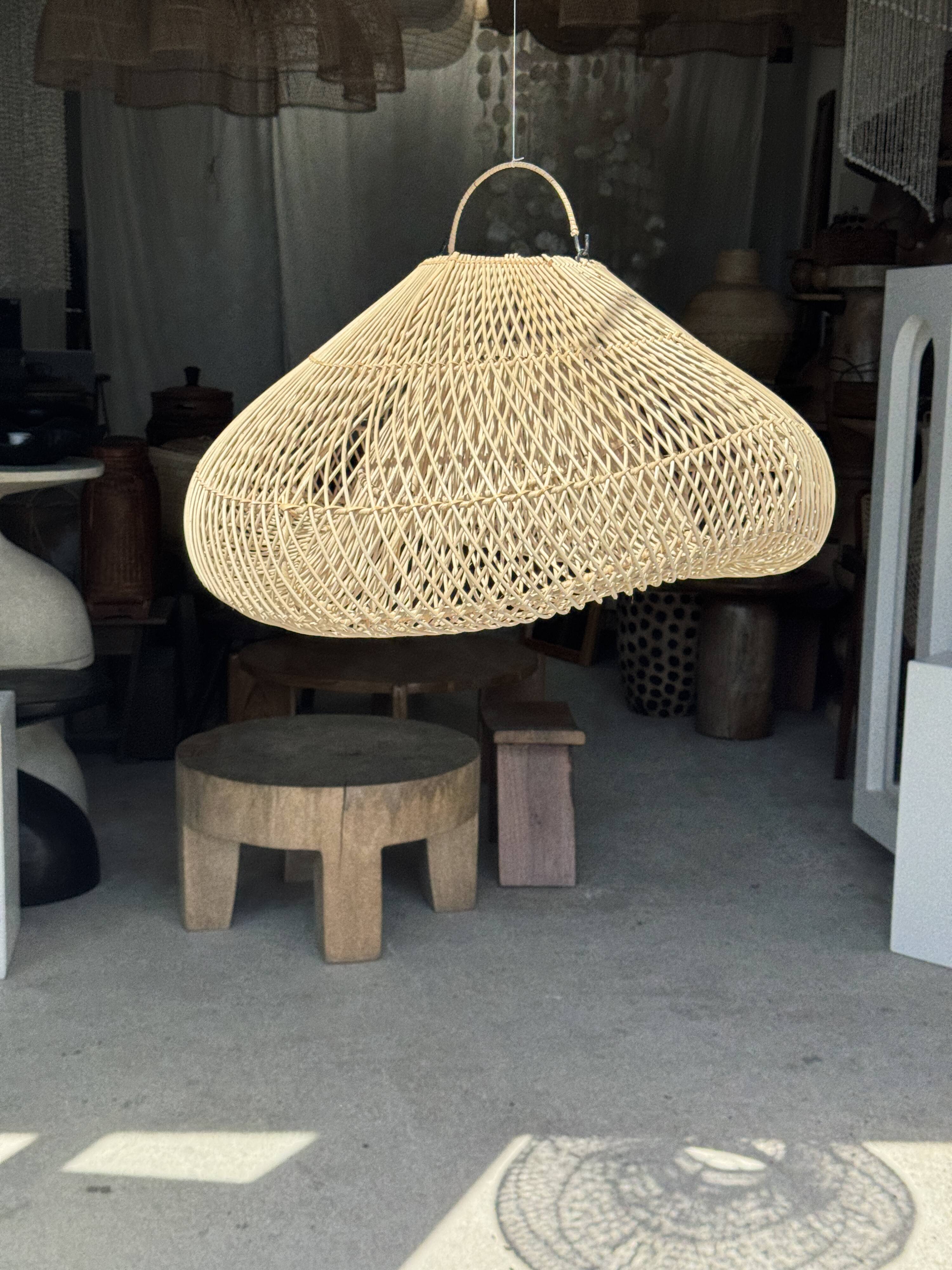 Suspension or rattan lampshade in the shape of a cloud or flattened bubble D60 H35