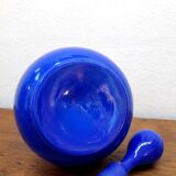 Carafe vintage en opaline bleu cobalt
