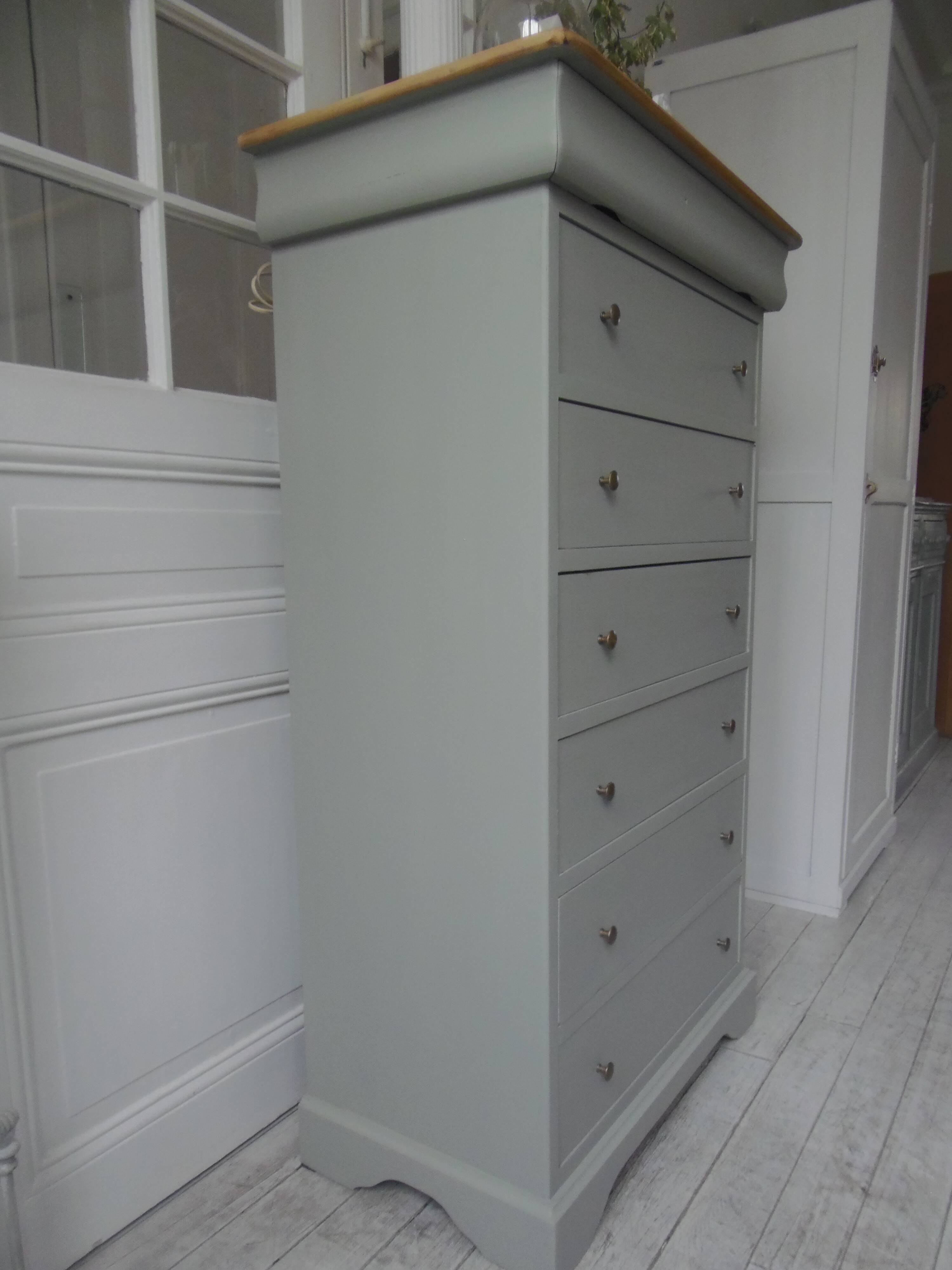 Louis Philippe style chest of drawers, 7 drawers, in verdigris, wooden top