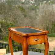 Small flying table in Louis XV style, 20th century.