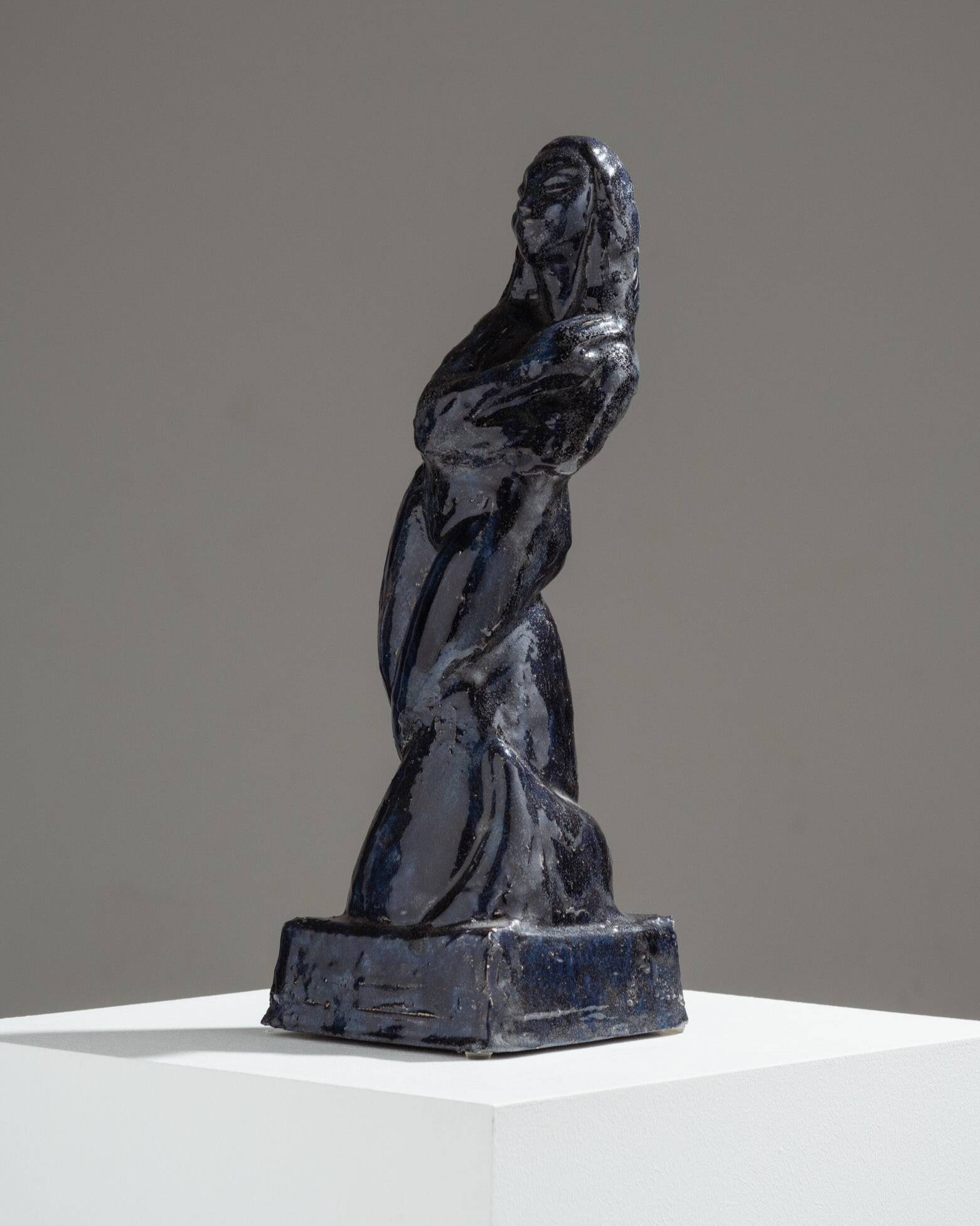 Sculpture de sirène en céramique bleue, 1920