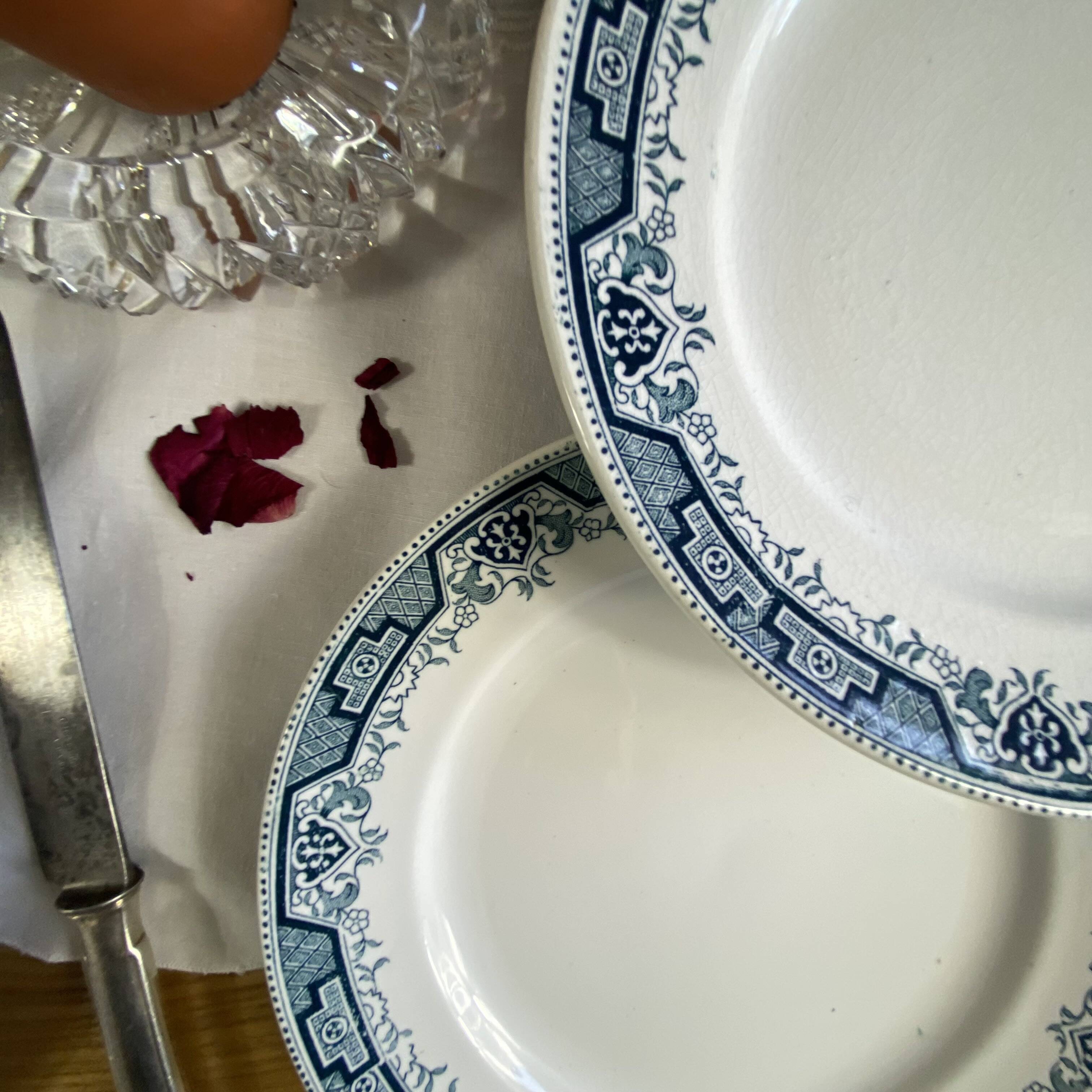 6 ironstone flat plates, antique earthenware from Saint Amand and Hamage