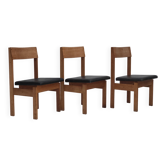 Années 1970, design danois, ensemble de 3 chaises d'église, cuir, bois de chêne.