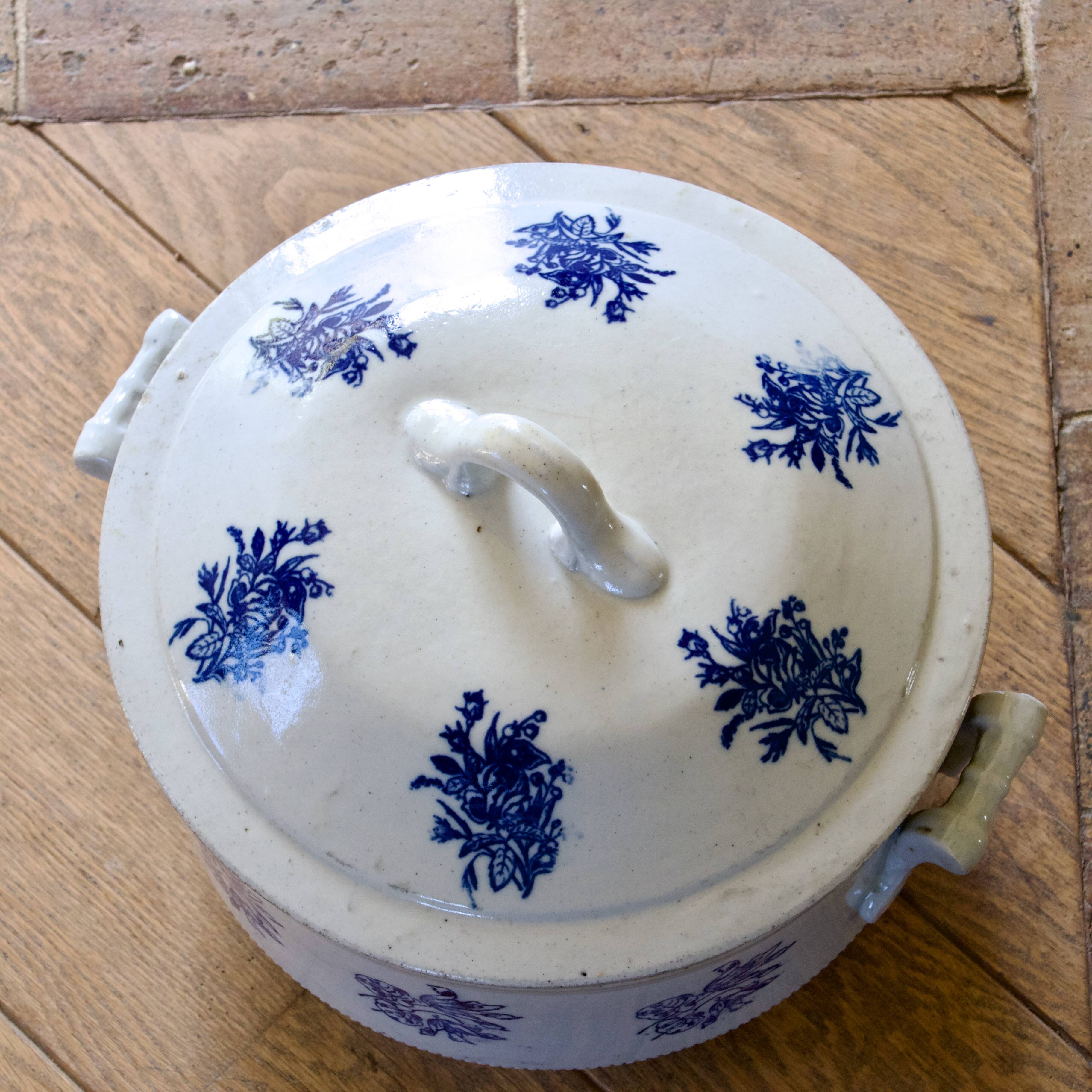 Large 19th-century tureen signed St Uze St Vallier, steel earthenware