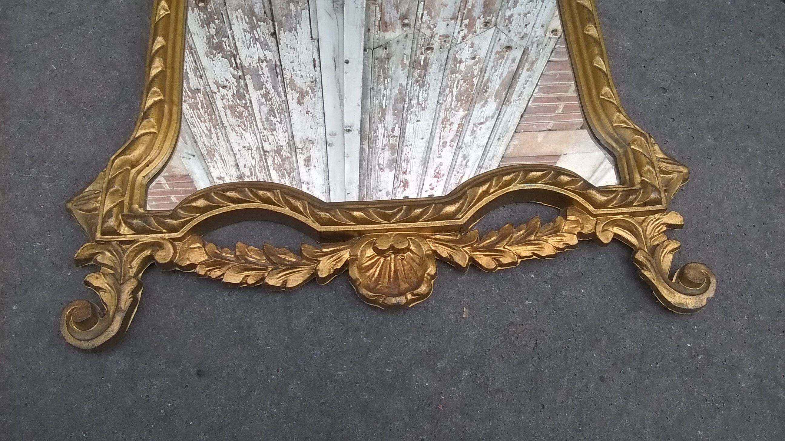 Baroque mirror resin year 70