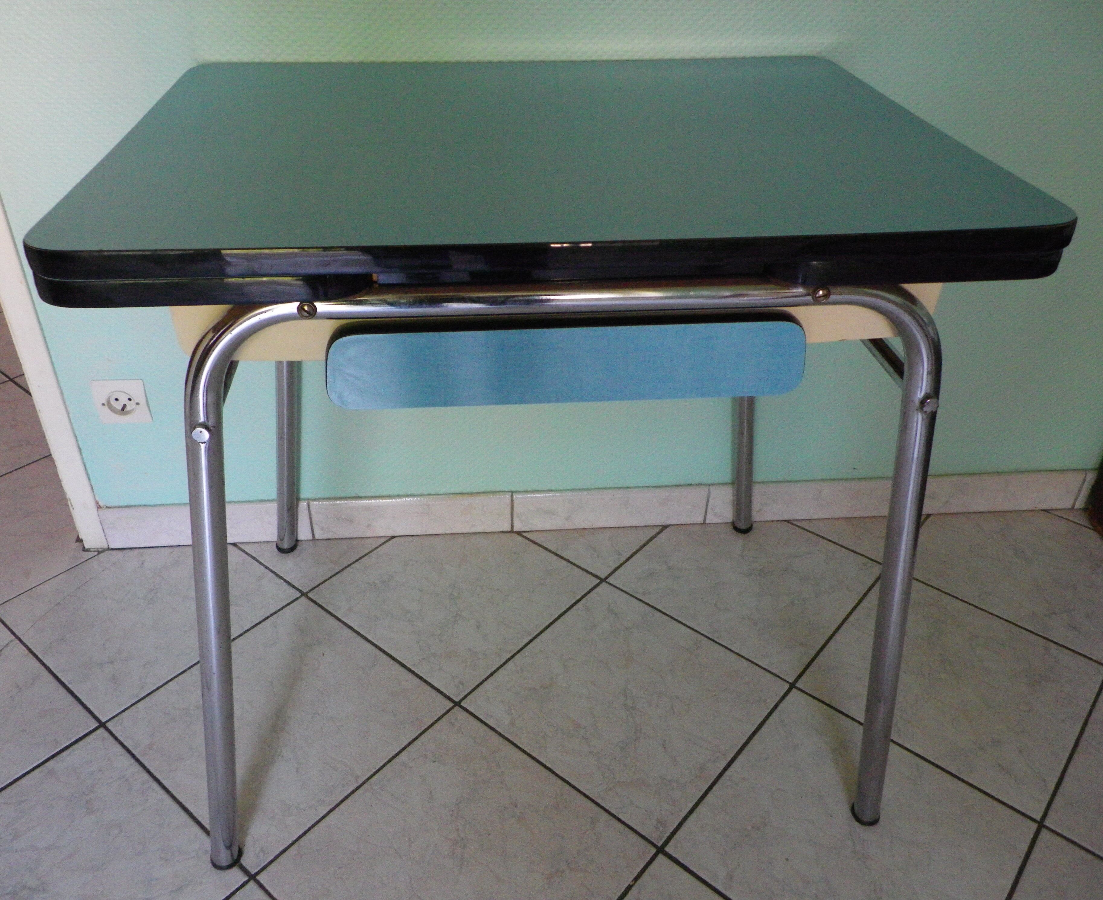 Lot of 2 chairs in red formica with tubing 60s