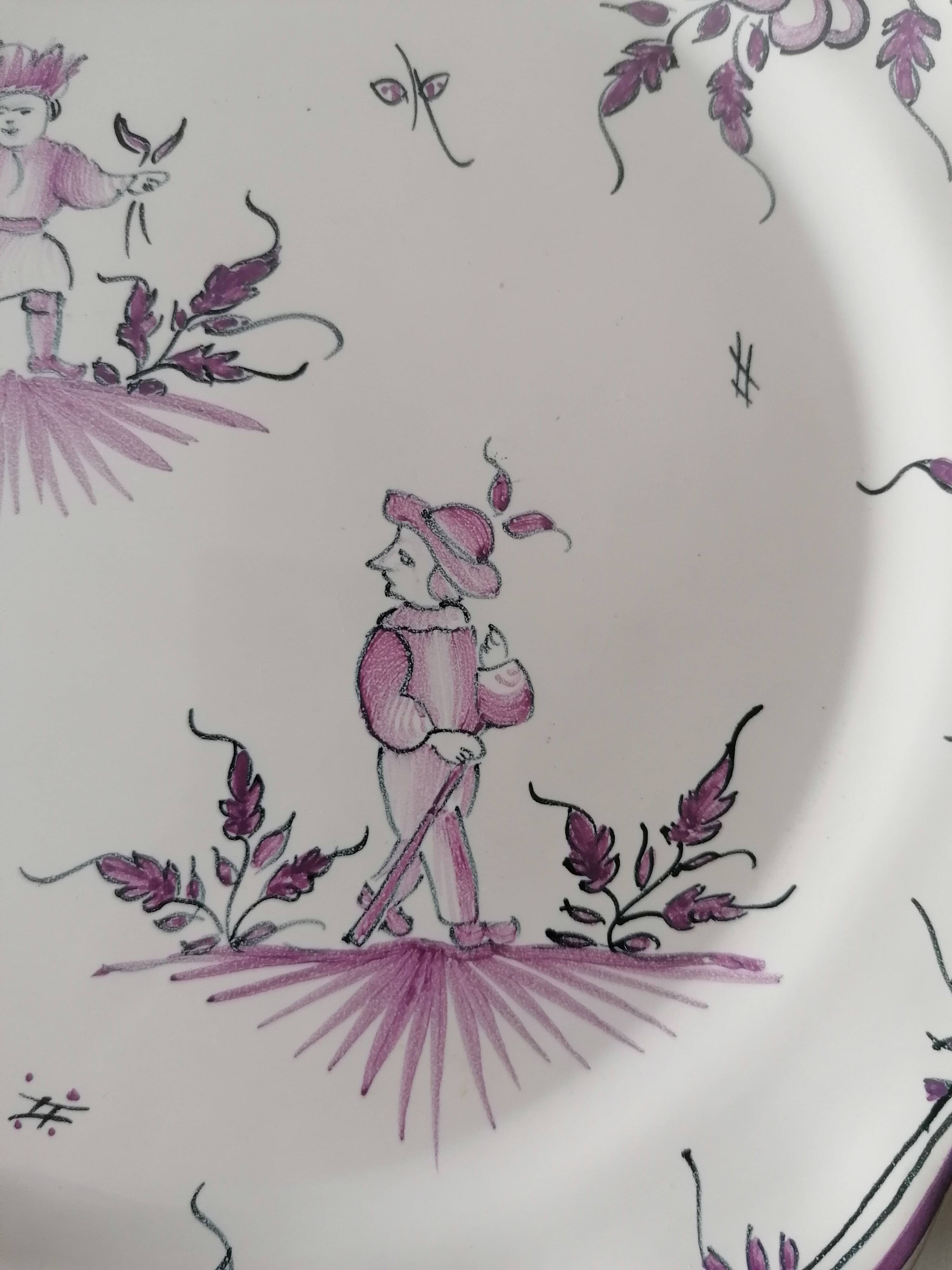 Moustier faience plate