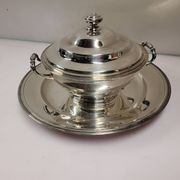 Tureen and round trivet in Christofle silver metal