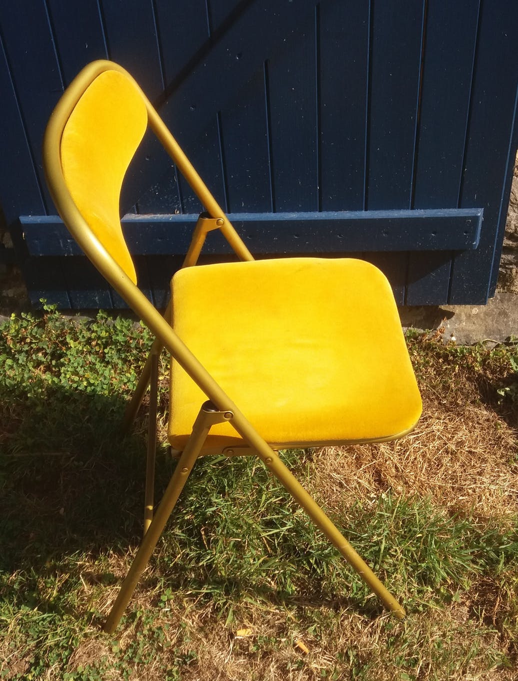 Vintage velvet Souvignet chair