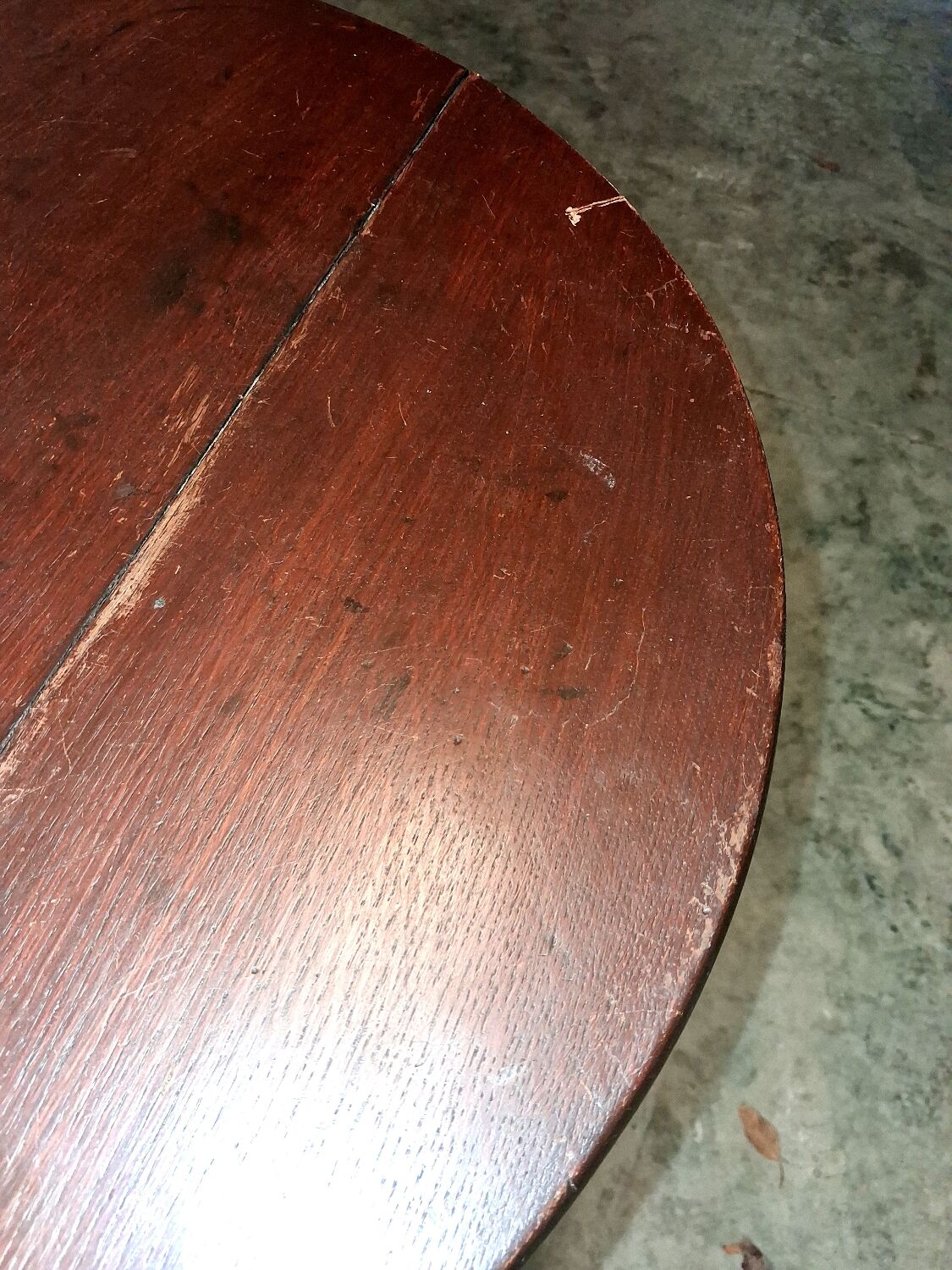 Country bistro guéridon table