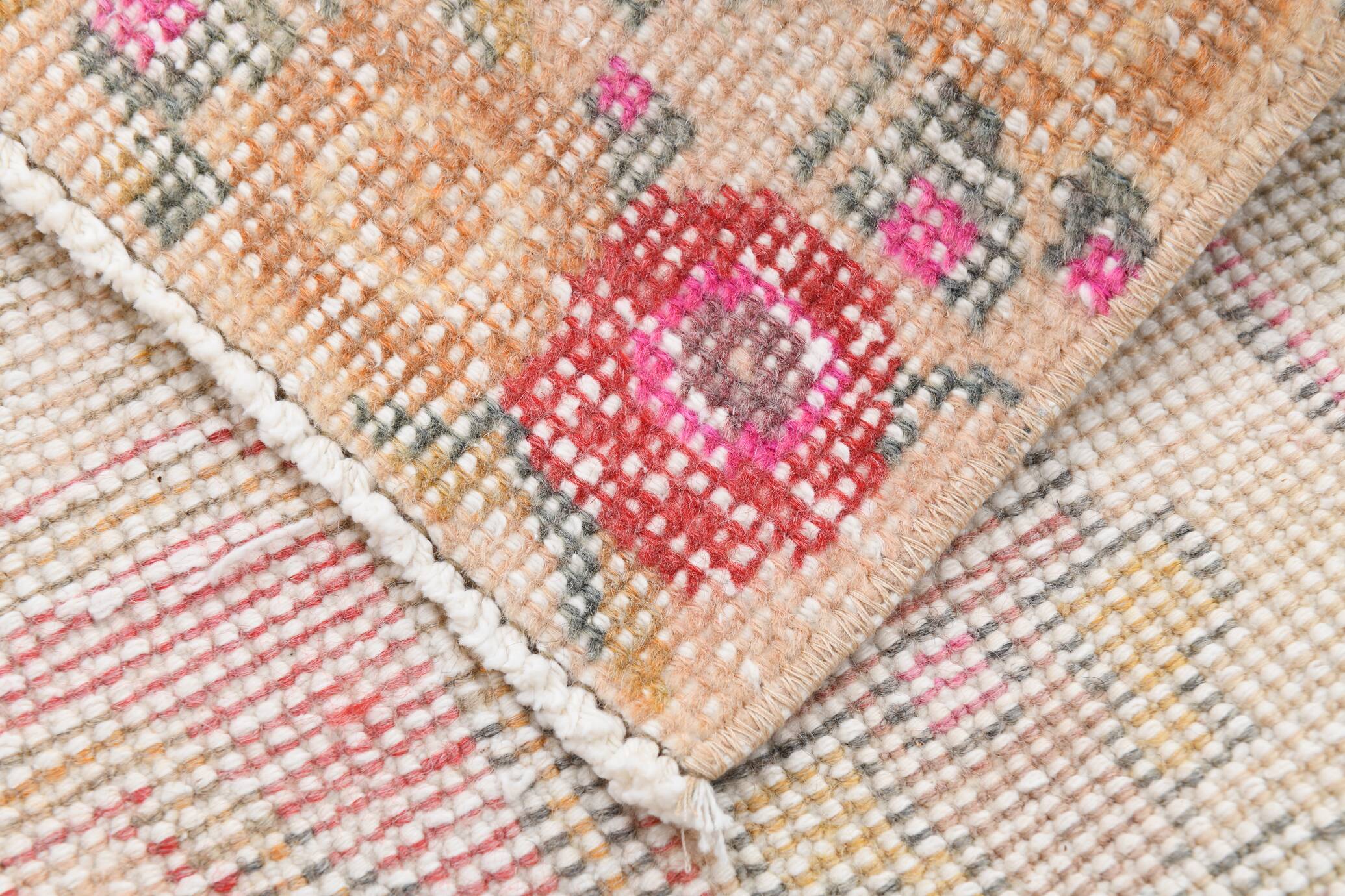 4x7 Red Cream Oriental Vintage Rug, 127x223Cm