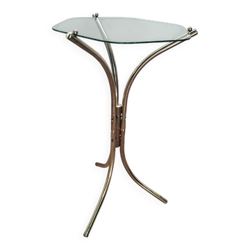 Glass pedestal