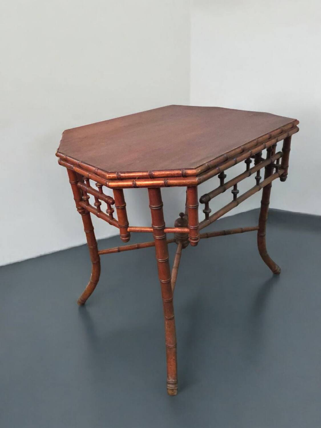 Table d'appoint en bois bambou fin XIXème en pitchin