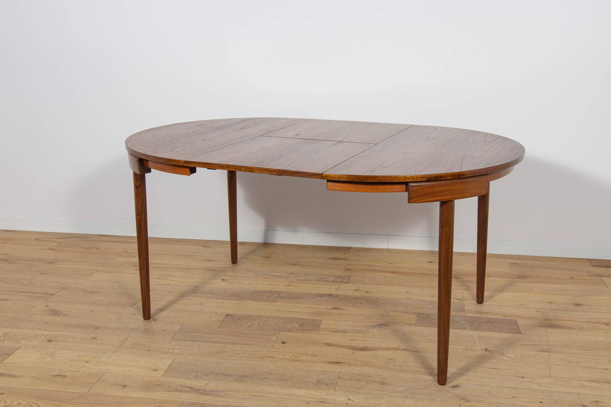 Mid-Century Teak Dining Table and Chairs Set by Hans Olsen for Frem Røjle.