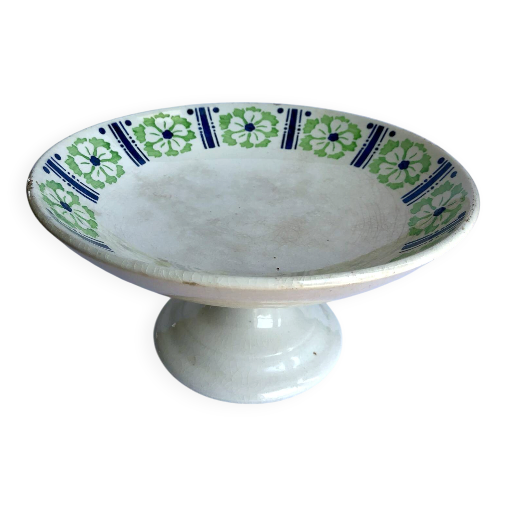 Compote dish in iron earth