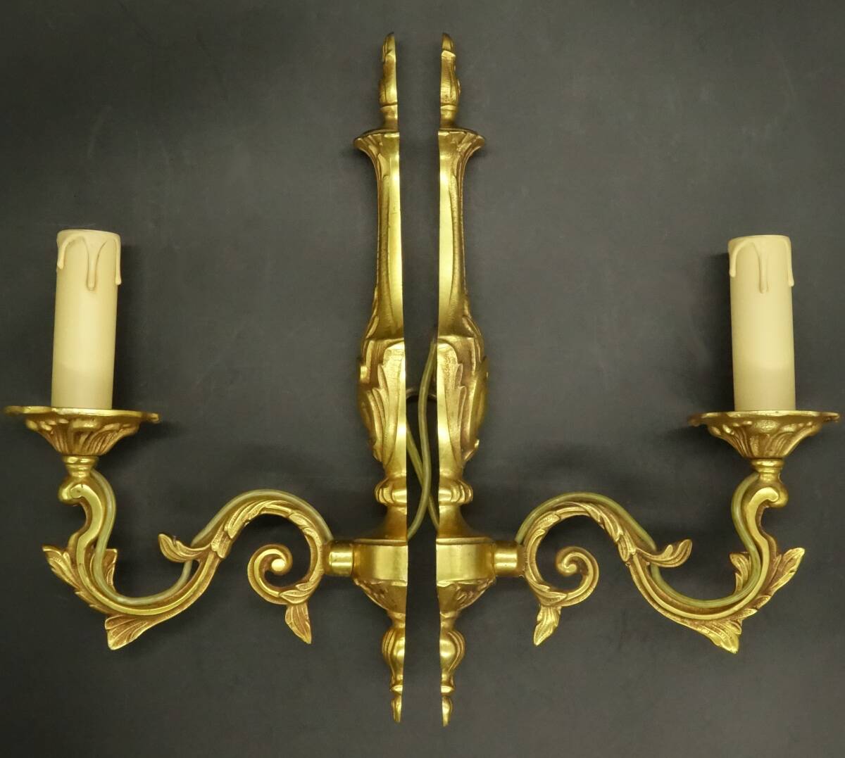 Pair of single-light wall sconces in Louis XV style - Lumalux Paris - gilded bronze