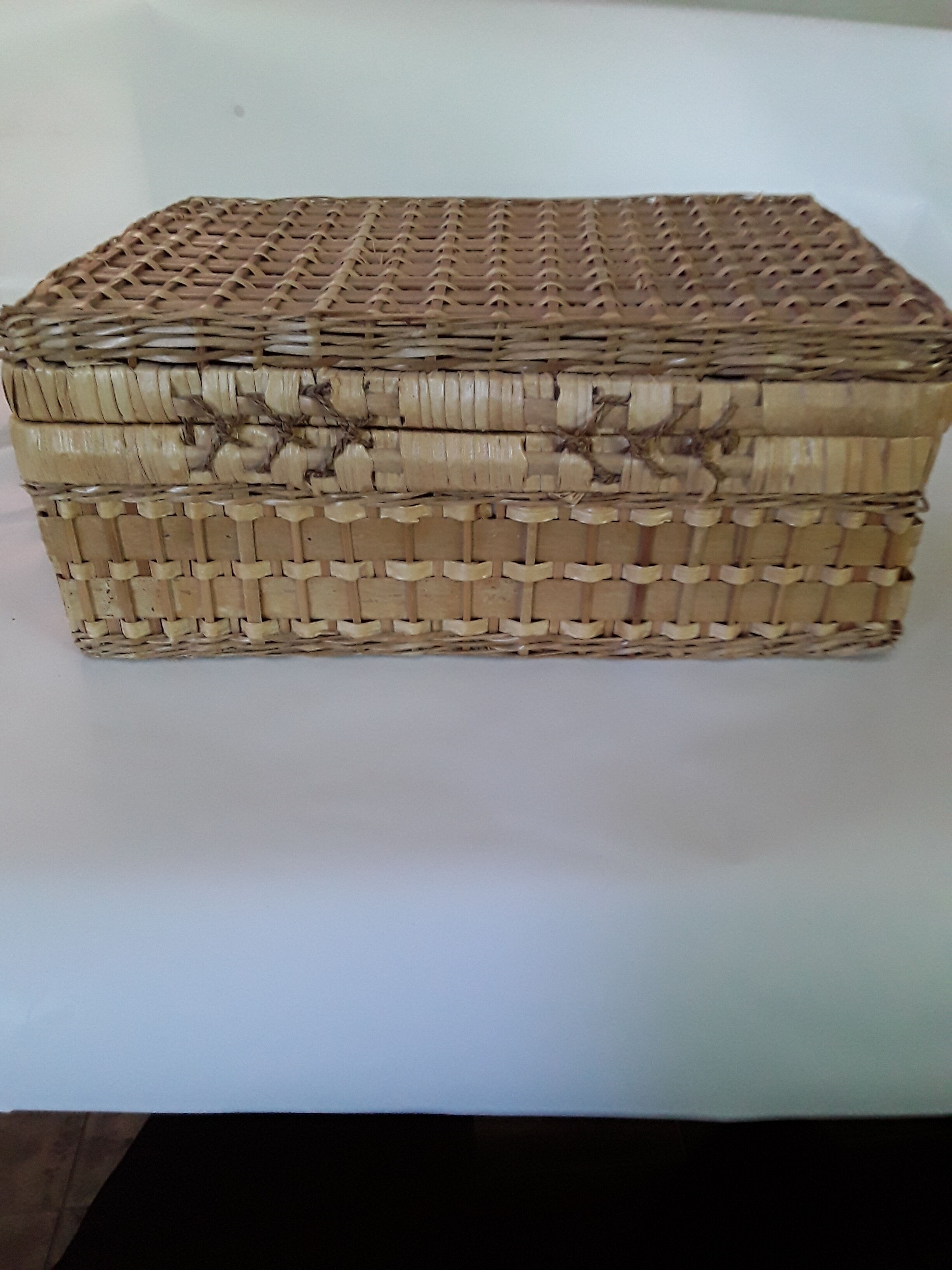 Wicker malette