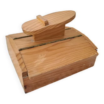 Wax box