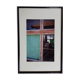 Photographie en couleur , fenêtre d'une cabane de pêcheurs