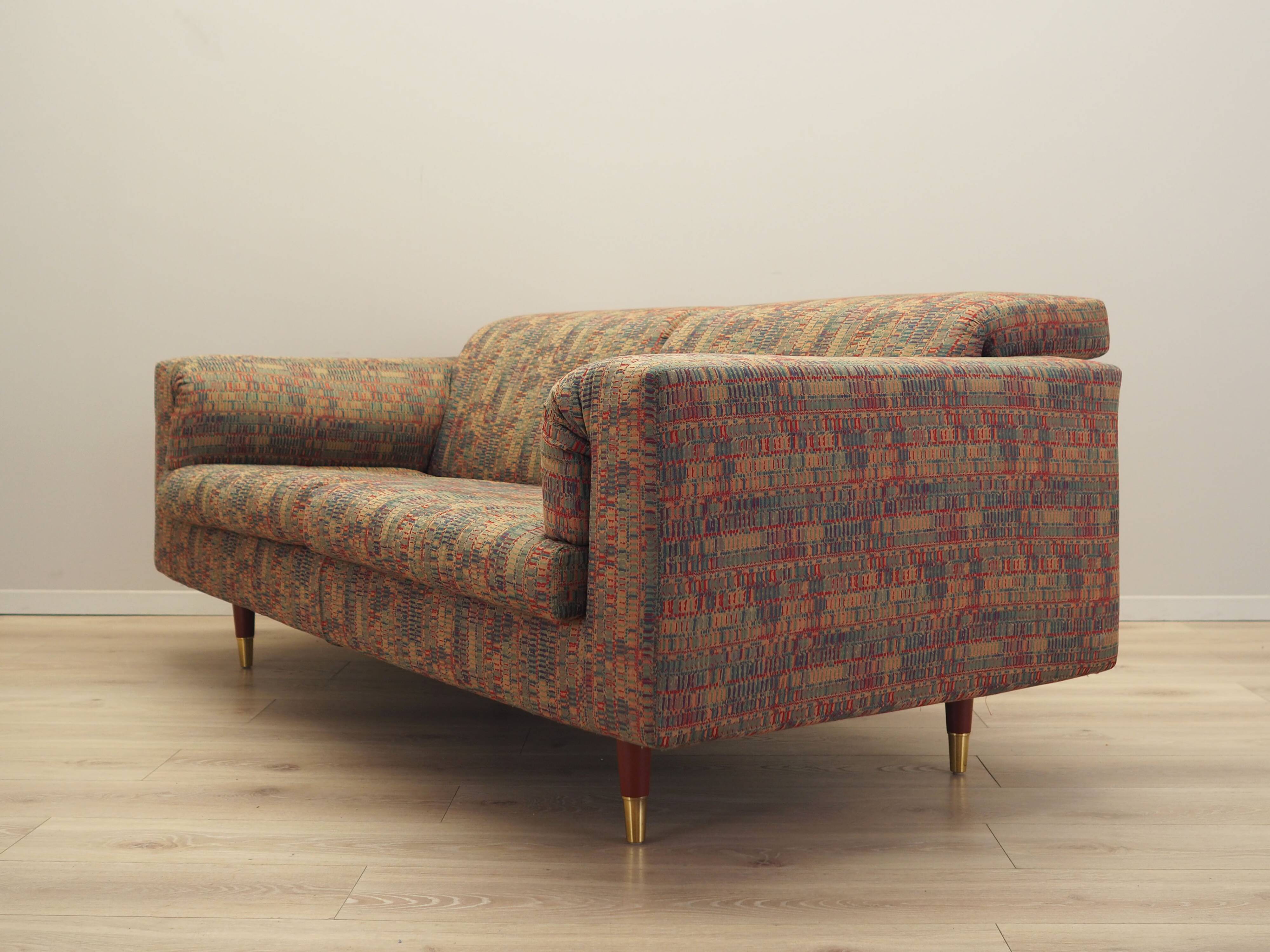 Sofa, Italian design, 1960s, manufacturer: B&B Italia