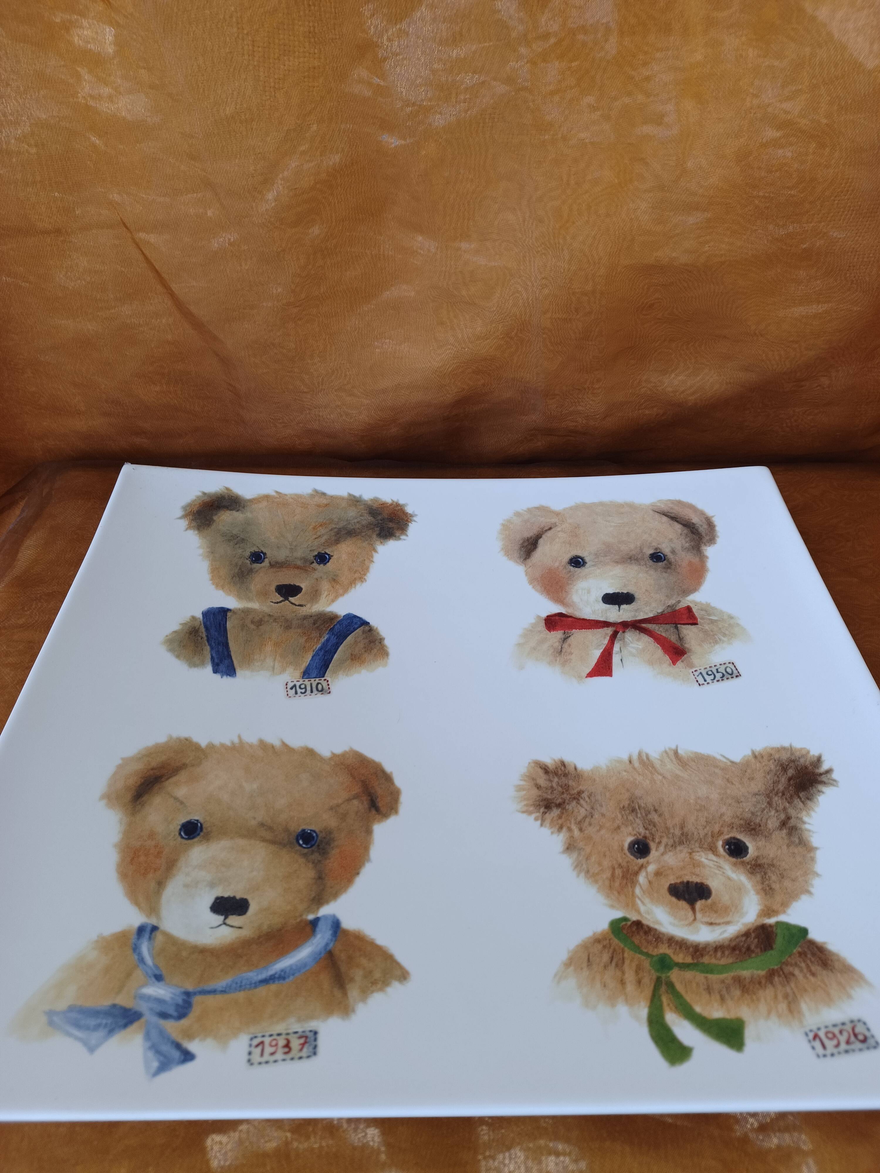 Gien bear cake dish.