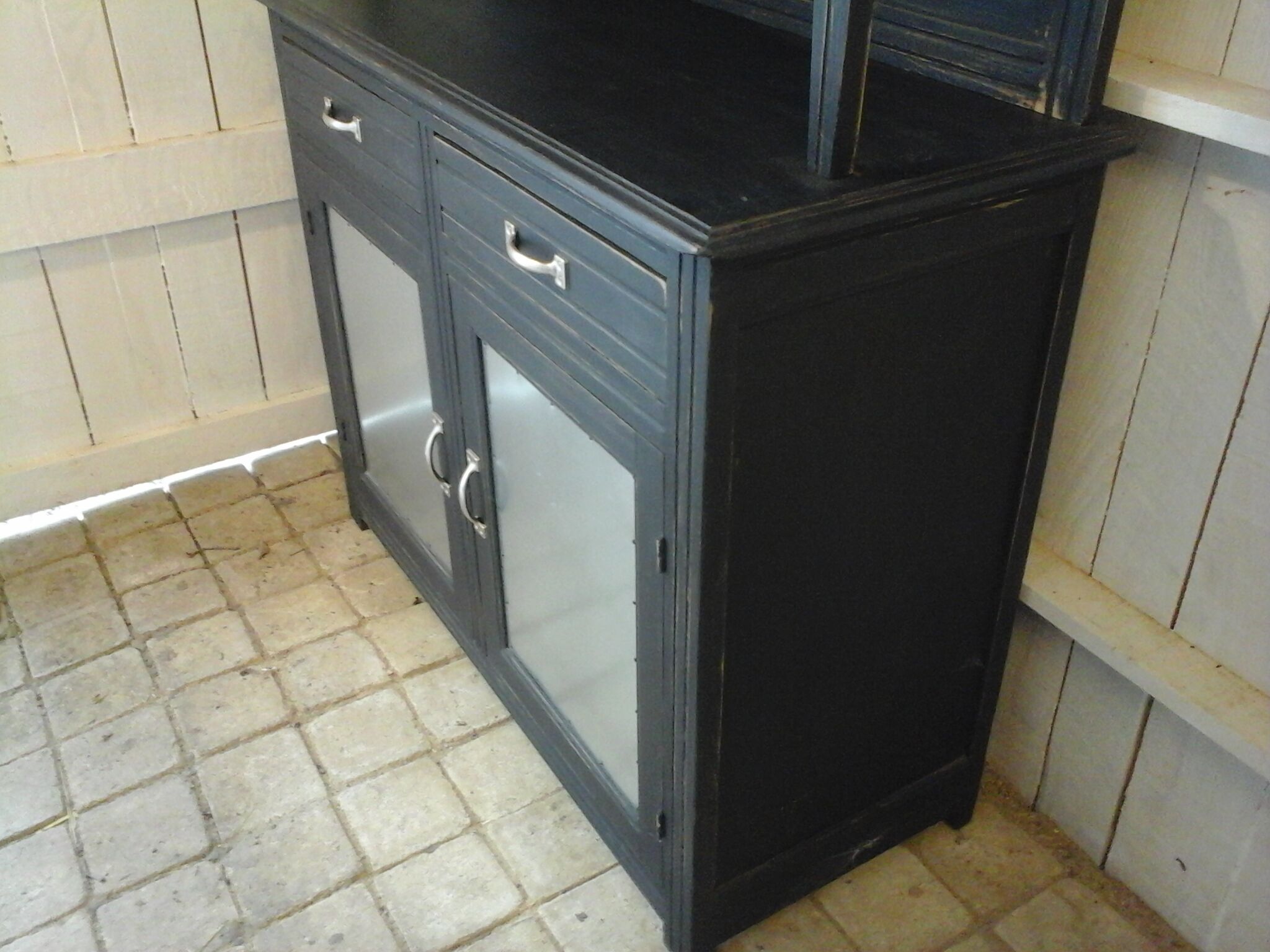 Seasy oak solid black patina and zinc