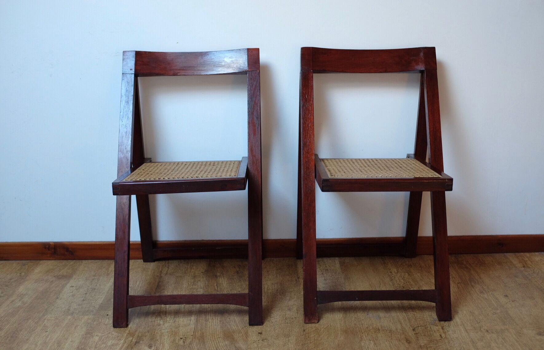 Paire de chaises pliantes, circa 1960