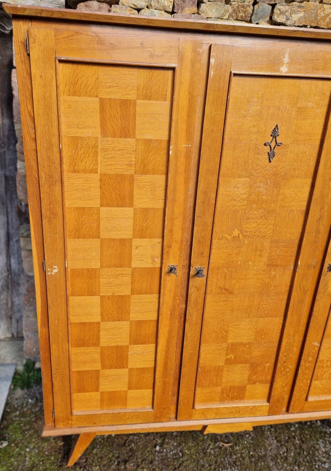 Vintage 3-door wardrobe from the 60s/70s.