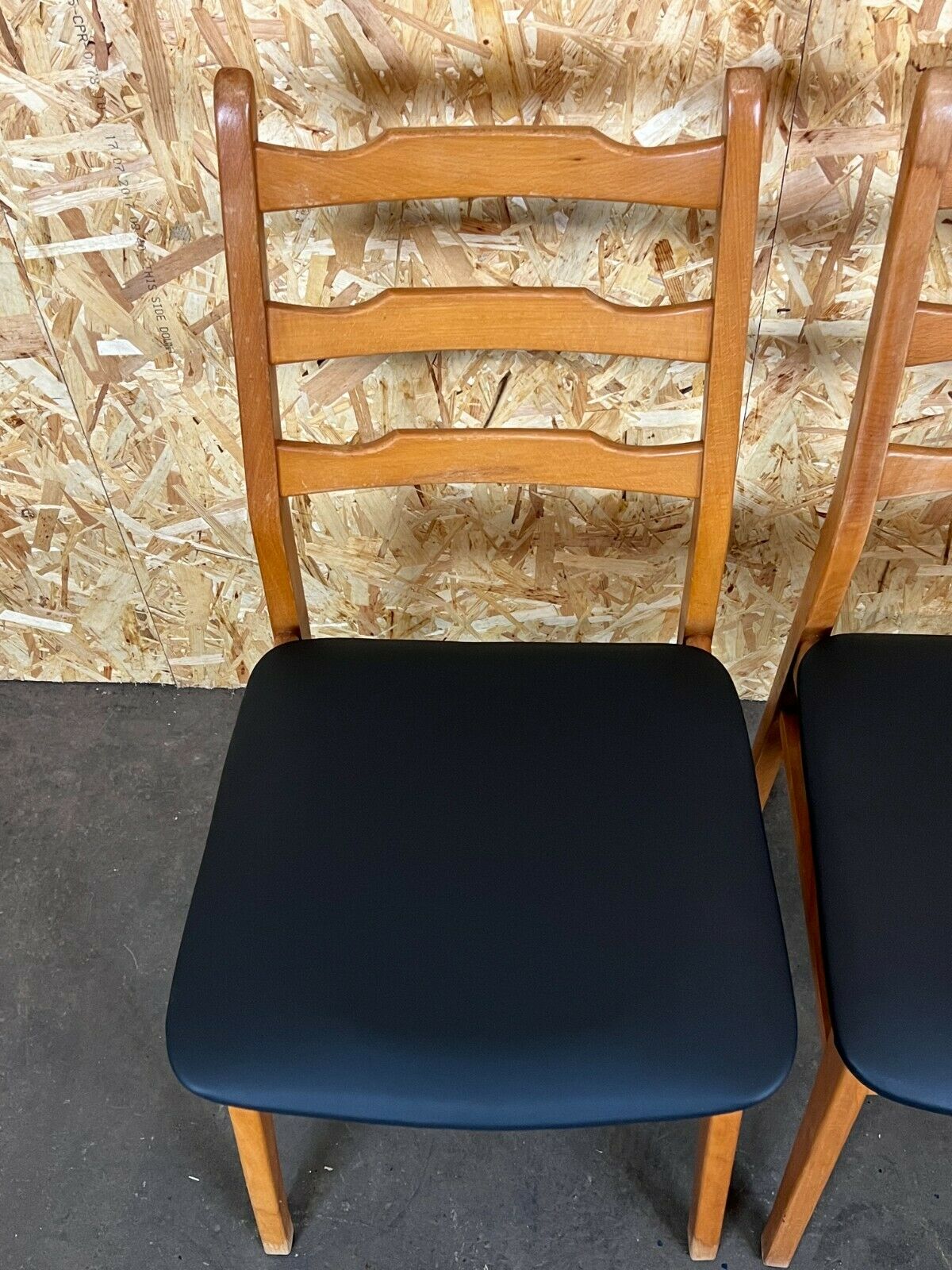 2 chairs