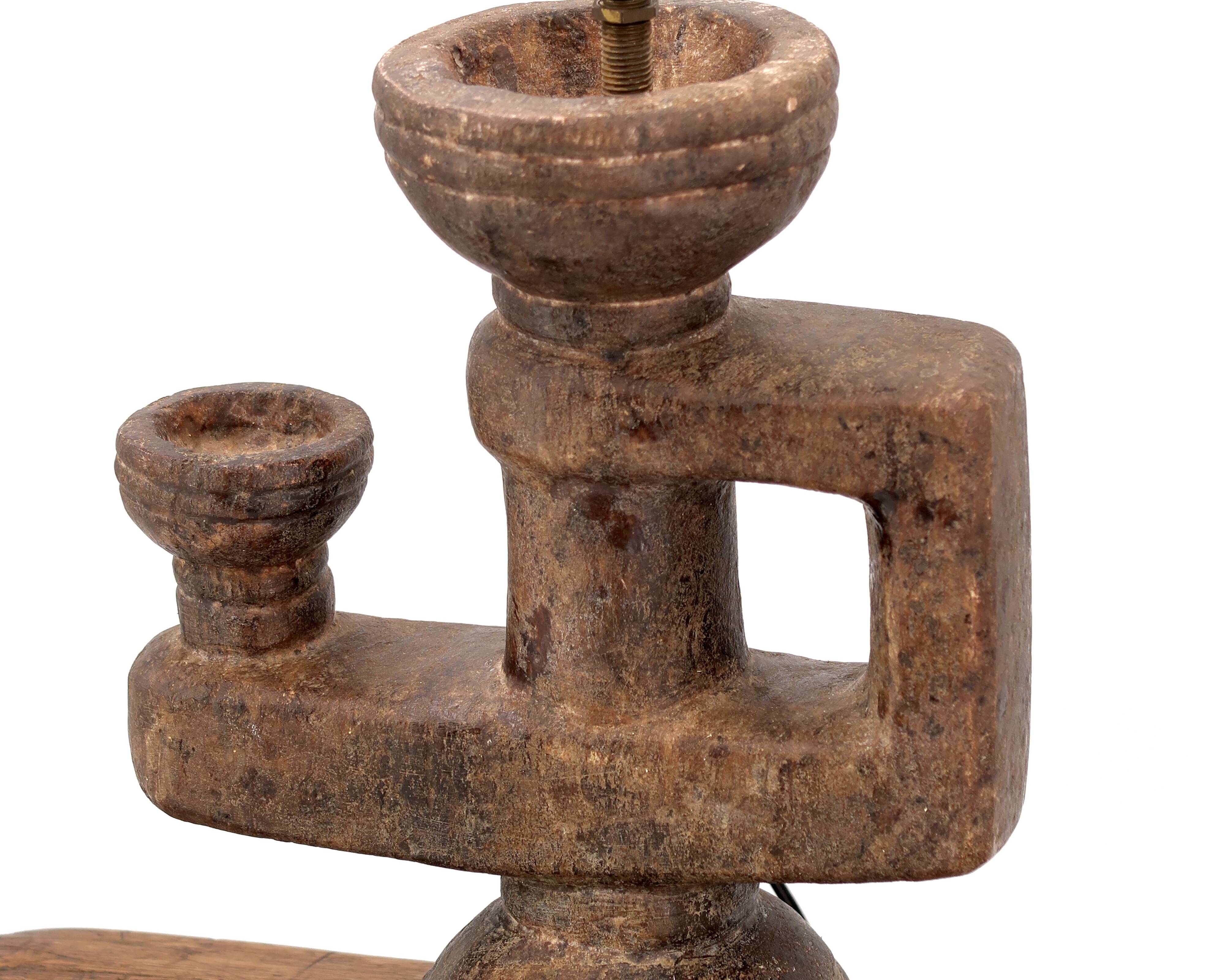 Lampe Marocaine sculpturale taillée dans la pierre, années 80