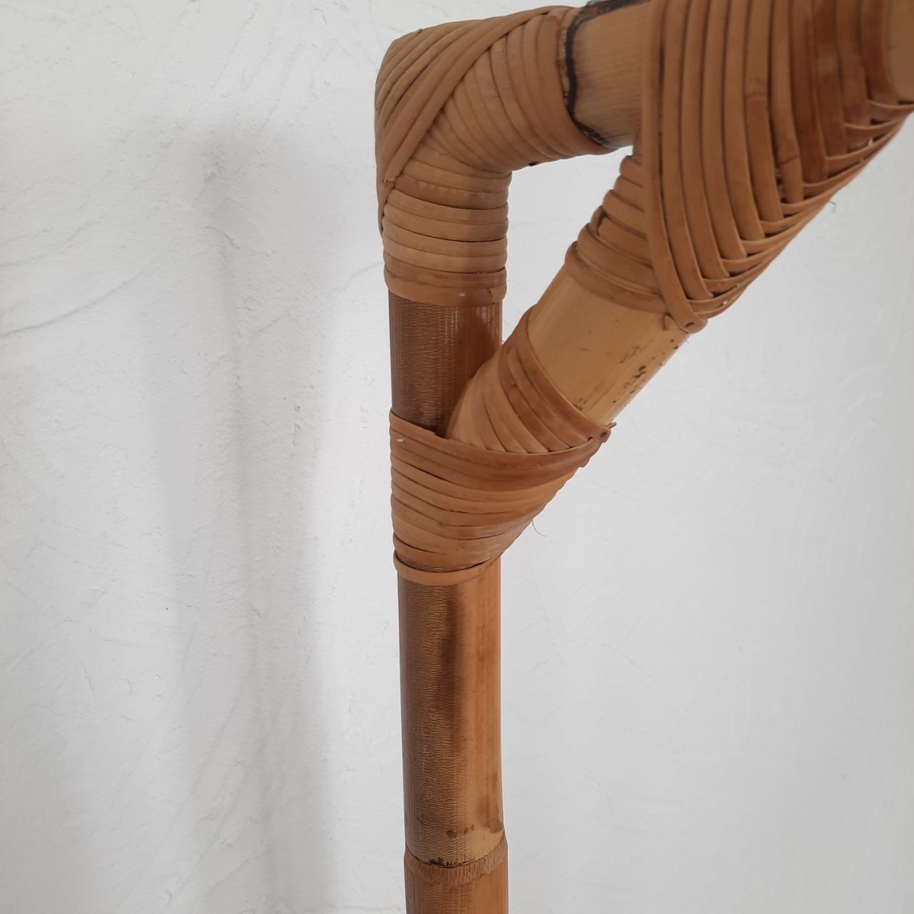 Deux porte-manteaux en bambou vintage