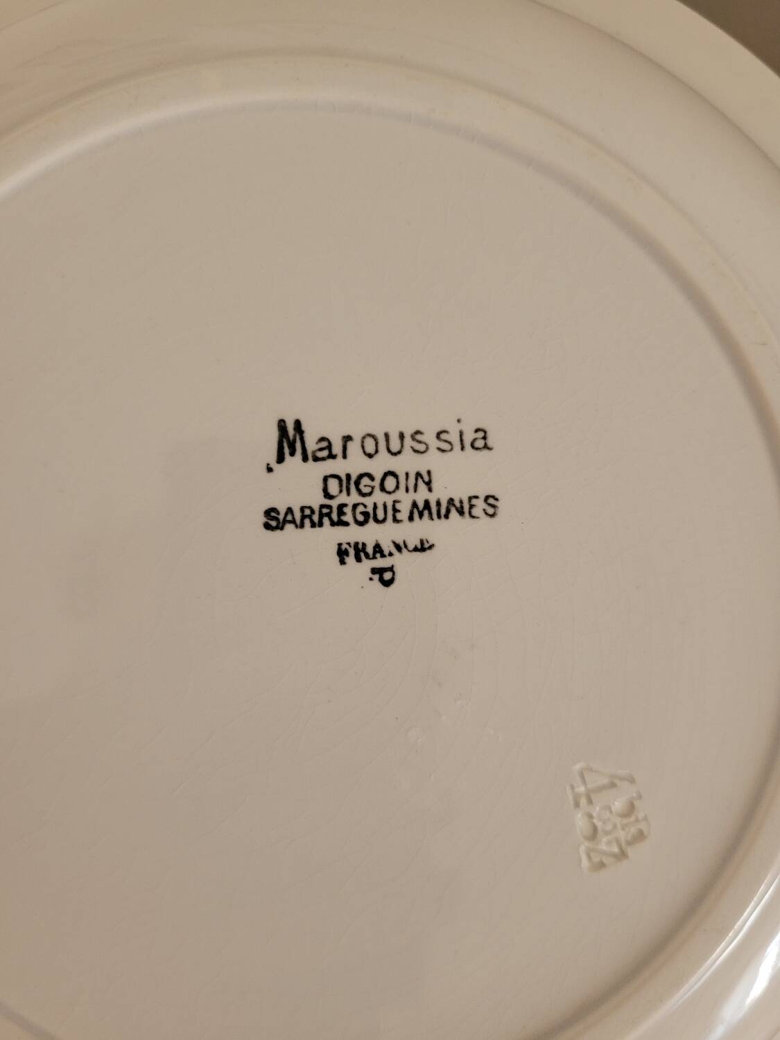 Large deep dish Maroussia Digoin