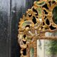 Miroir de style baroque en bois sculpté et doré, Empire austro-hongrois, début XIXème siècle