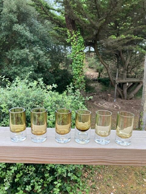 Lot de 6 verres à liqueur années 70