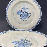 Pair of 18th century porcelain plates East India Company China