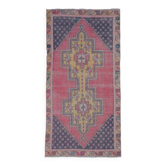 4x8 Pale Red Geometric Vintage Rug, 129x258Cm