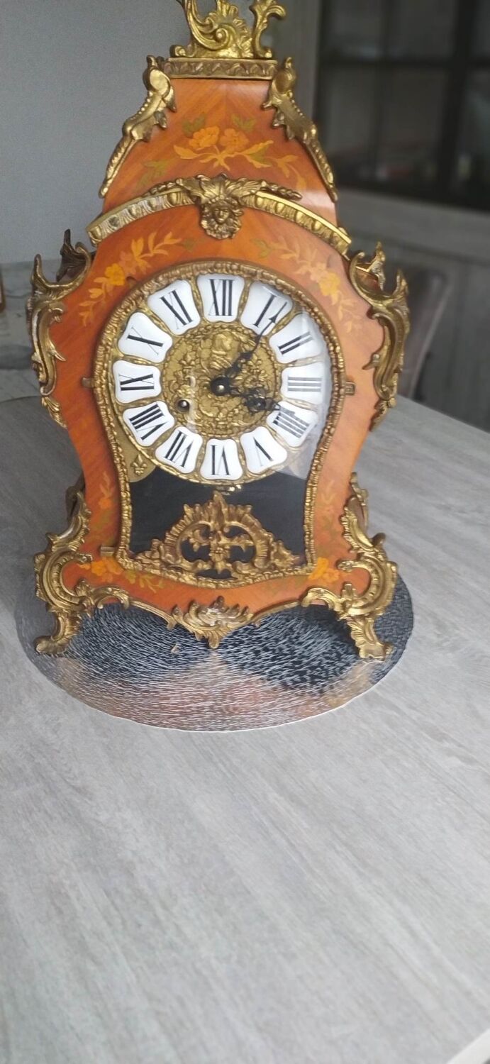 Horloge cartel à poser