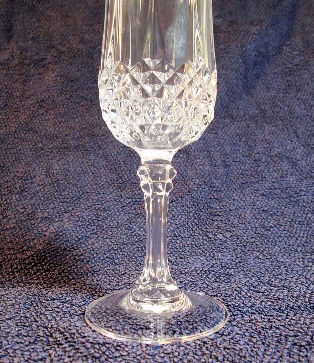 6champagne flutes in Arques crystal