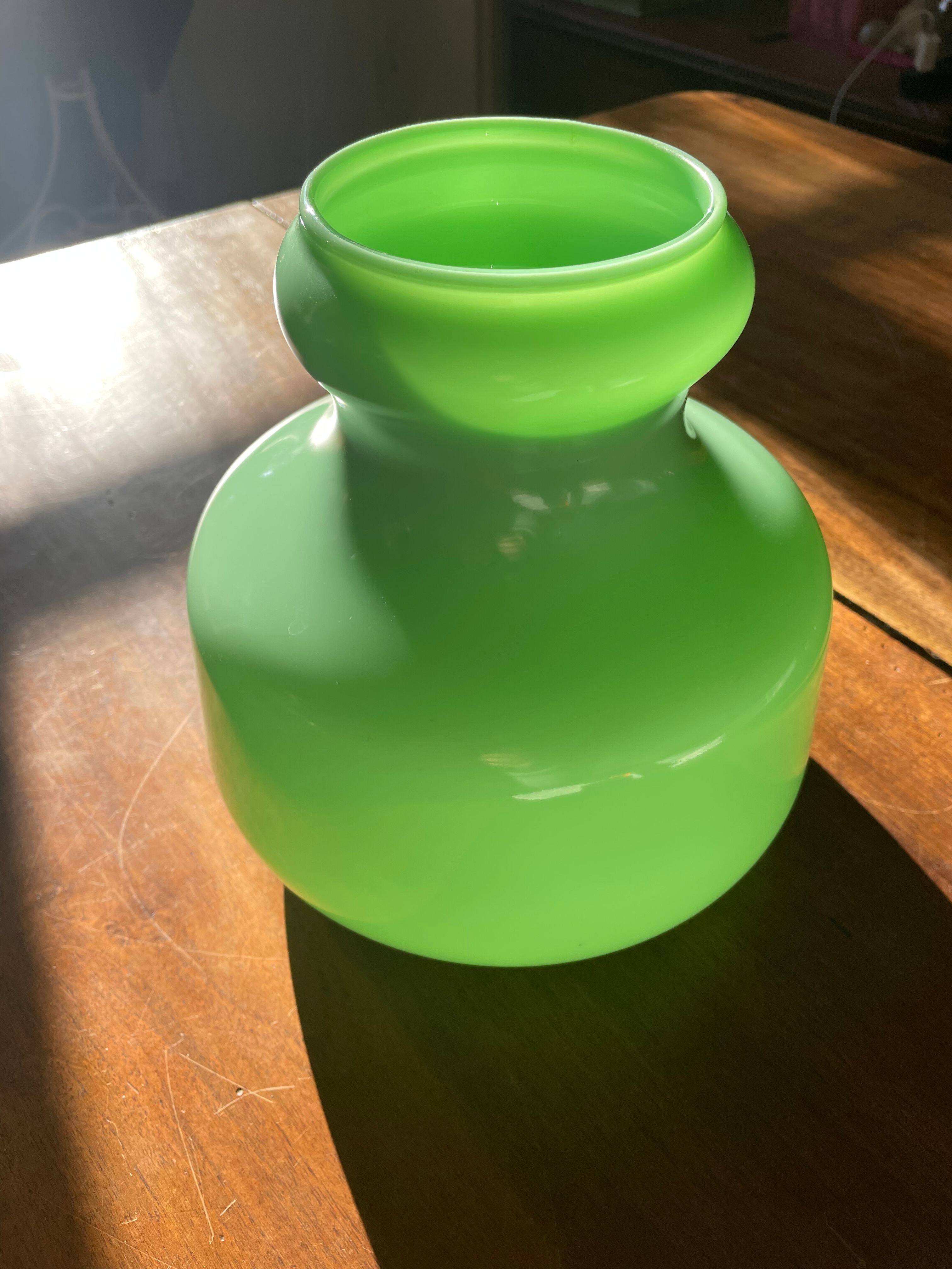 Opaline green globe mint 70s