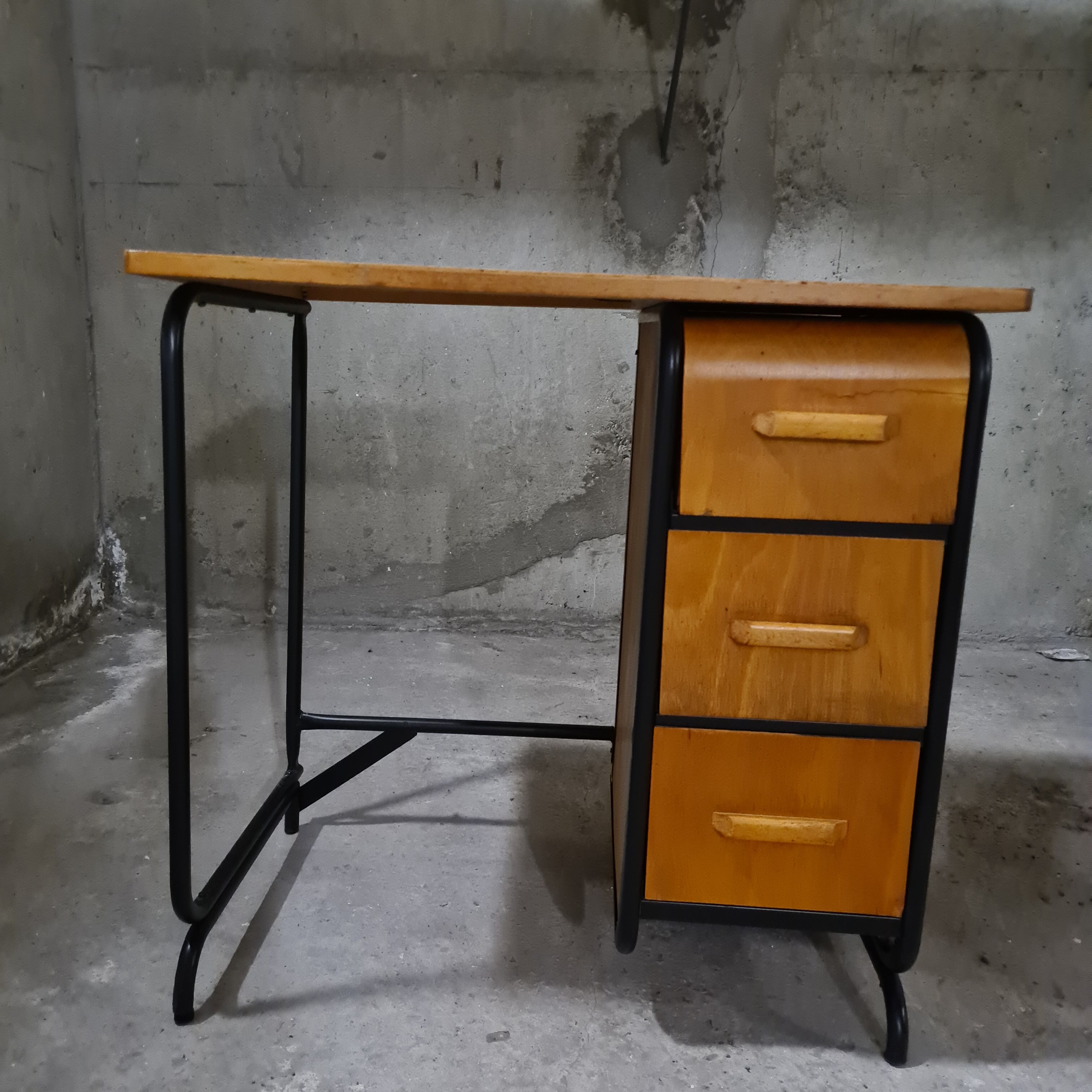 Office set and mullca chair