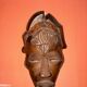 Masque sculpté haut avec des motifs