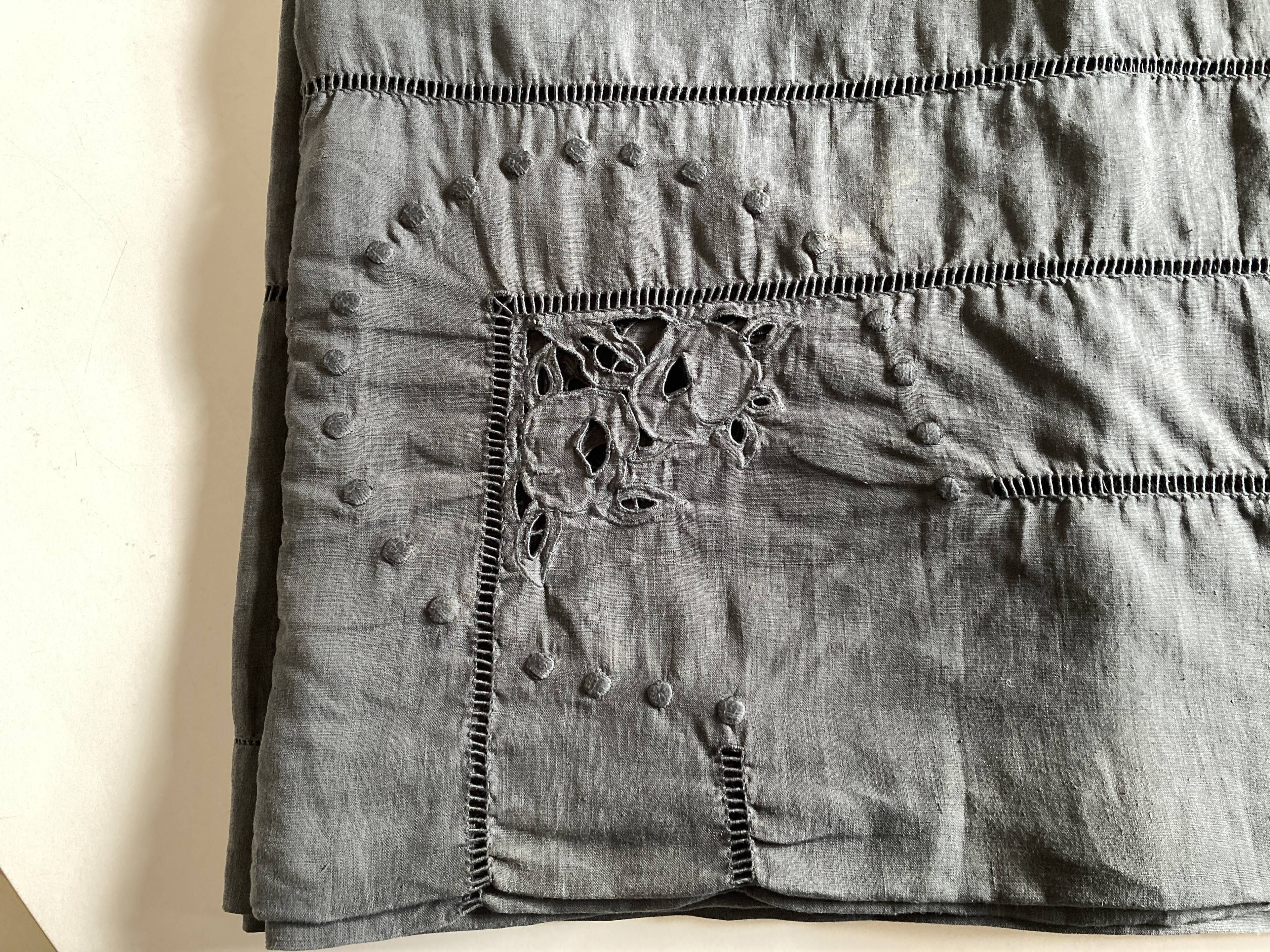 Day embroidered linen yarn, polka dots and richelieu over-salted old black 2.40m