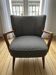 Fauteuil vintage – Motifs graphiques noir & blanc – Caractère assuré