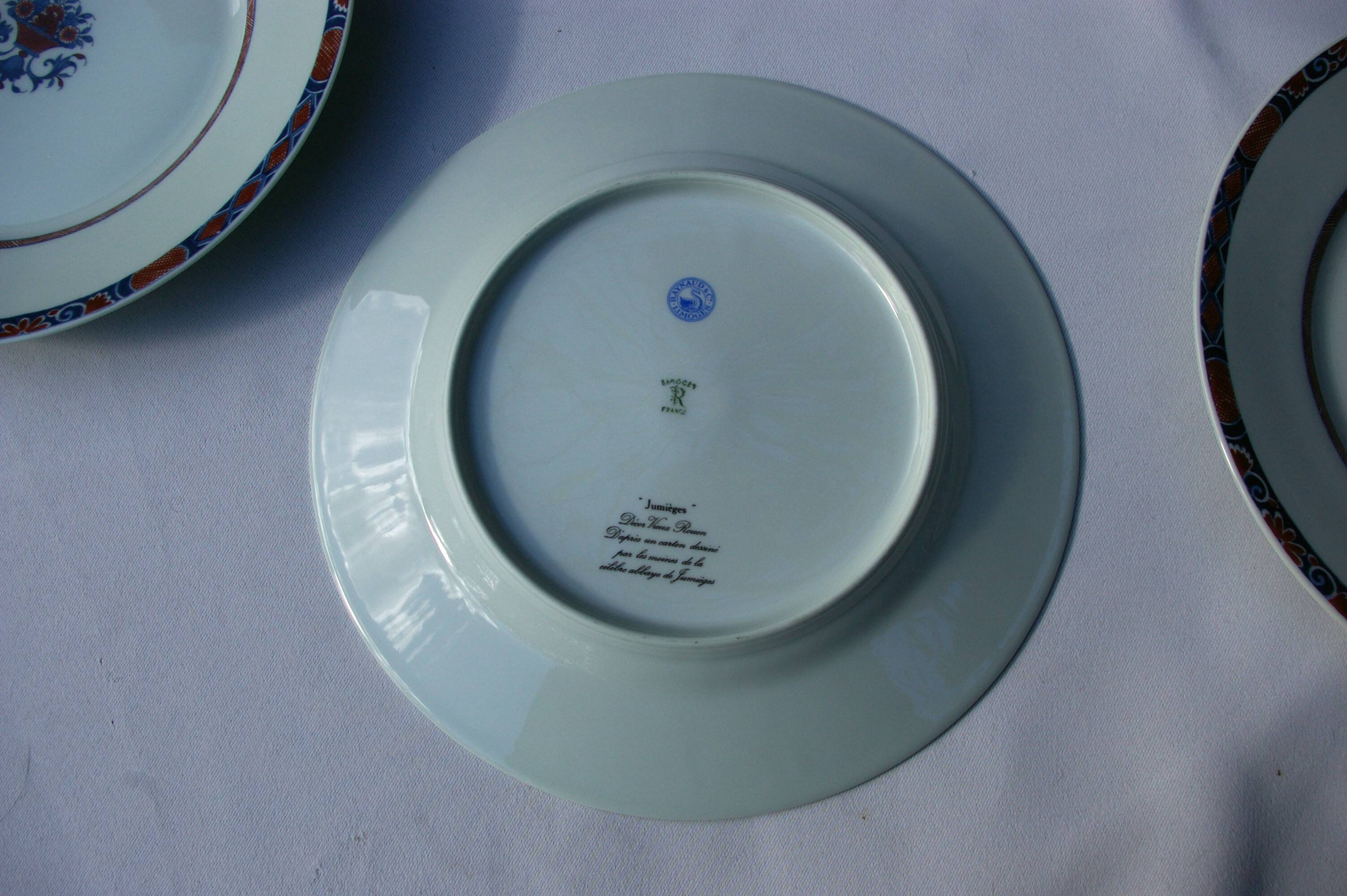 6 Flat plates in Limoges porcelain Raynaud Jumièges Vieux Rouen D24.5cm