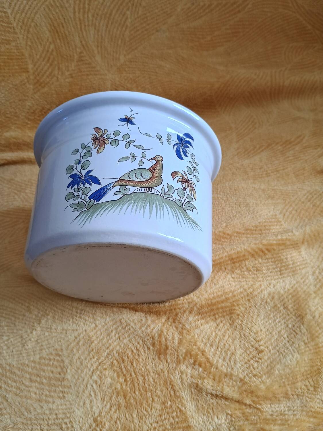 Cache pot
