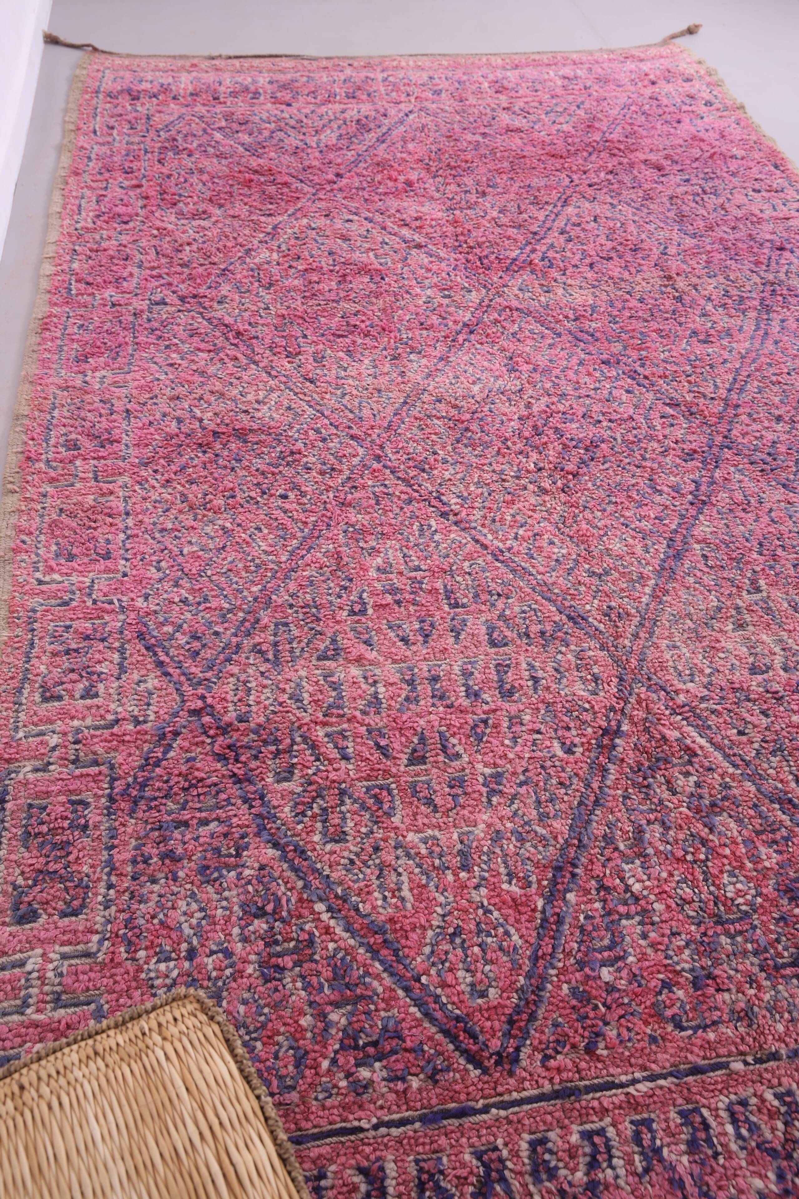 Vintage Moroccan Rug 212 x 381 cm - Beni Mguild rug - Handmade berber rug